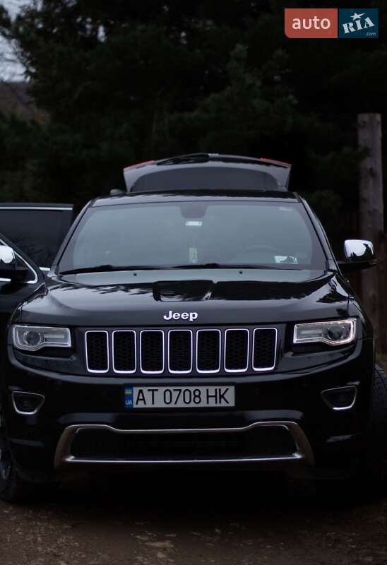 Внедорожник / Кроссовер Jeep Grand Cherokee 2015 в Рожнятове