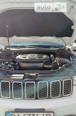 Внедорожник / Кроссовер Jeep Grand Cherokee 2020 в Полтаве