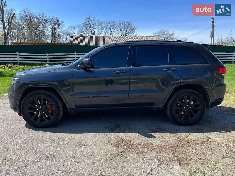 Внедорожник / Кроссовер Jeep Grand Cherokee 2018 в Киеве