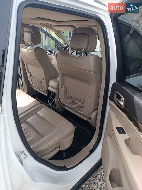 Внедорожник / Кроссовер Jeep Grand Cherokee 2013 в Косове