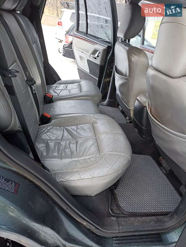 Внедорожник / Кроссовер Jeep Grand Cherokee 2002 в Конотопе