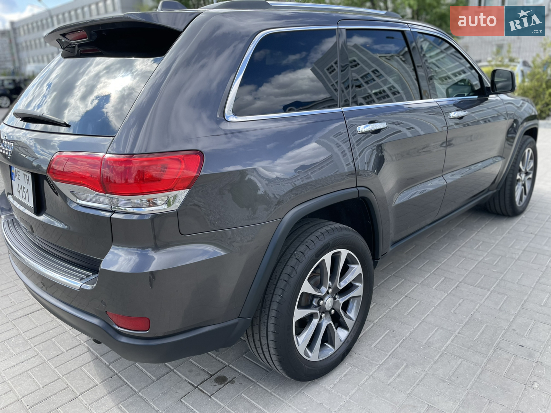 2018 Jeep Grand Cherokee - мініатюра 14
