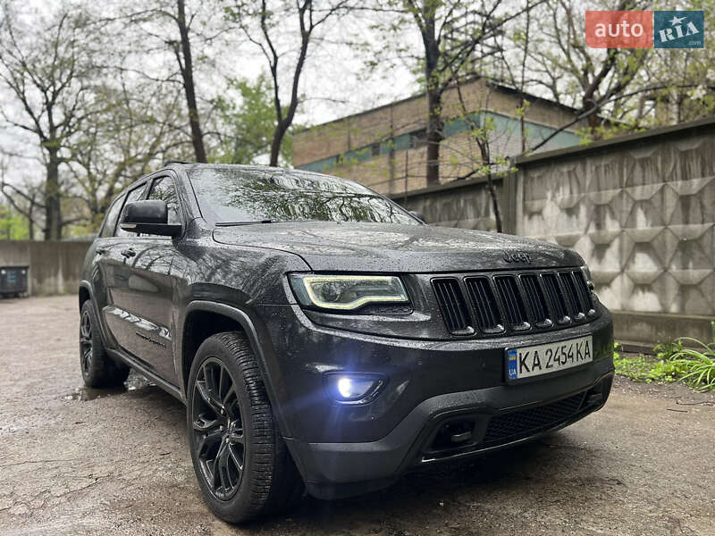 Внедорожник / Кроссовер Jeep Grand Cherokee 2014 в Киеве