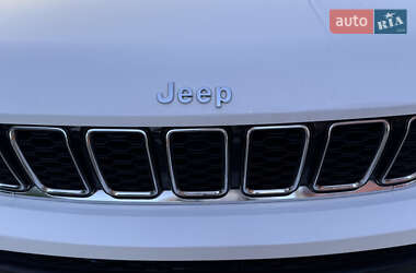 Внедорожник / Кроссовер Jeep Grand Cherokee 2023 в Сваляве