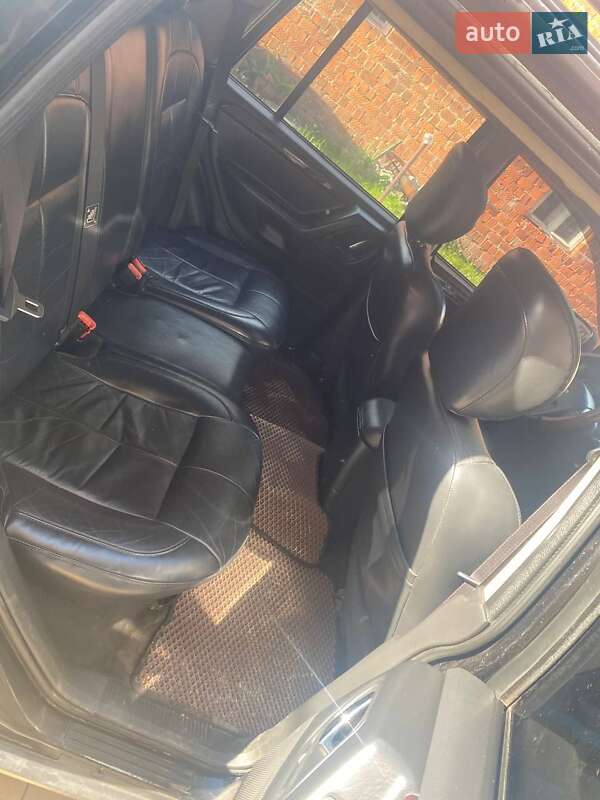 Внедорожник / Кроссовер Jeep Grand Cherokee 2002 в Тячеве