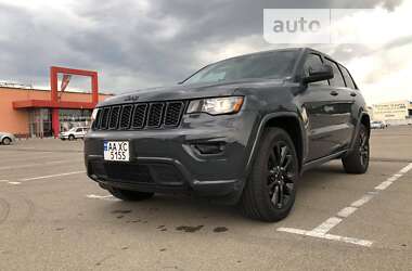 Позашляховик / Кросовер Jeep Grand Cherokee 2017 в Києві