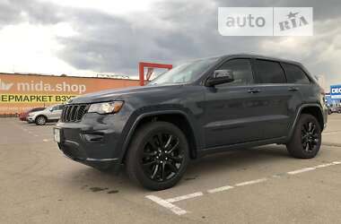 Позашляховик / Кросовер Jeep Grand Cherokee 2017 в Києві