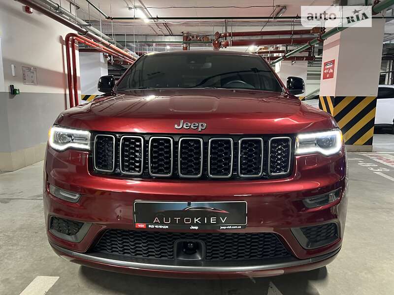Внедорожник / Кроссовер Jeep Grand Cherokee 2018 в Киеве
