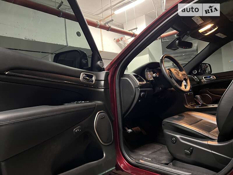 Внедорожник / Кроссовер Jeep Grand Cherokee 2018 в Киеве