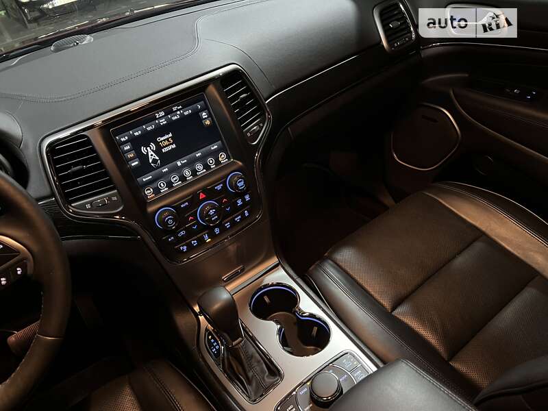 Внедорожник / Кроссовер Jeep Grand Cherokee 2018 в Киеве