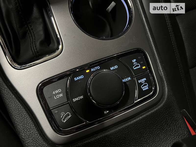 Внедорожник / Кроссовер Jeep Grand Cherokee 2018 в Киеве