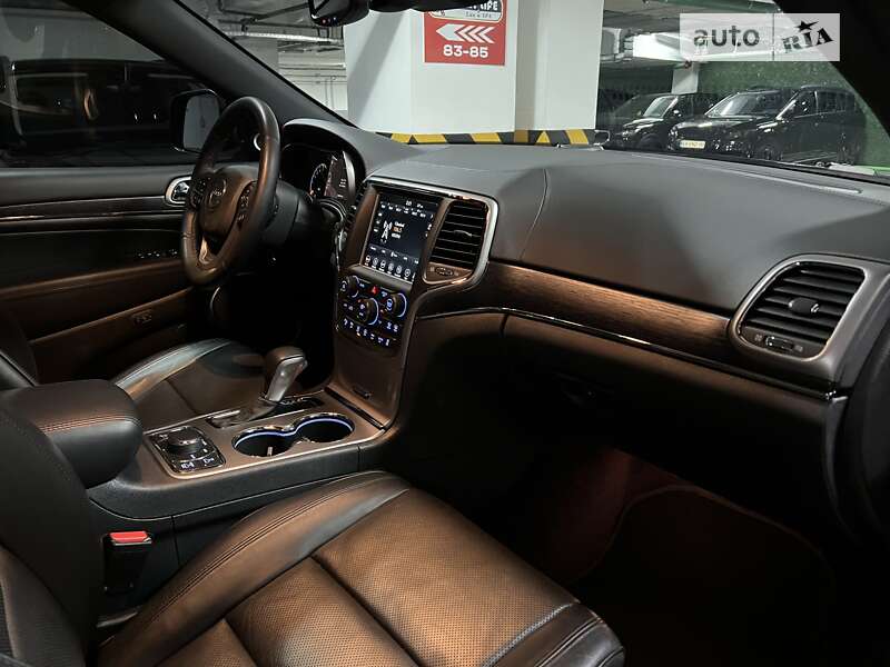 Внедорожник / Кроссовер Jeep Grand Cherokee 2018 в Киеве