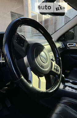 Внедорожник / Кроссовер Jeep Grand Cherokee 2011 в Львове