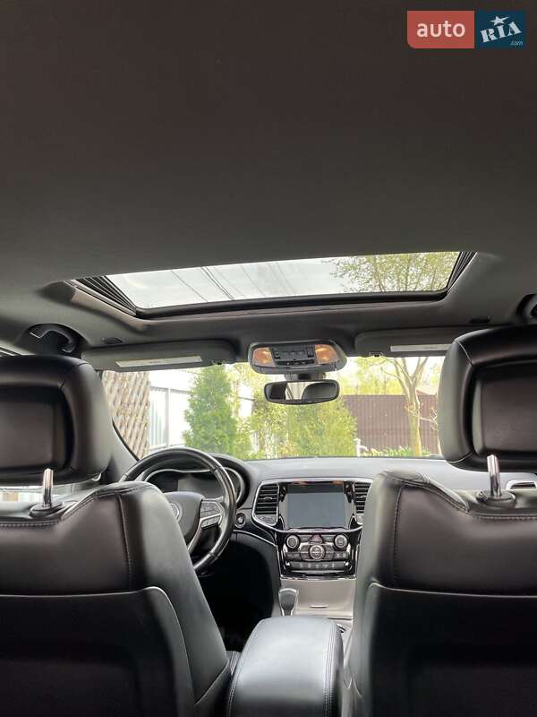 Внедорожник / Кроссовер Jeep Grand Cherokee 2020 в Вышгороде