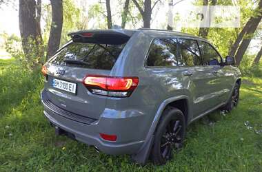 Внедорожник / Кроссовер Jeep Grand Cherokee 2020 в Сумах