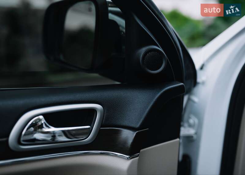 Позашляховик / Кросовер Jeep Grand Cherokee 2018 в Києві