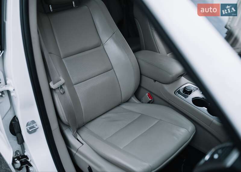 Позашляховик / Кросовер Jeep Grand Cherokee 2018 в Києві