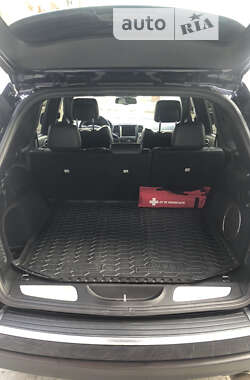 Внедорожник / Кроссовер Jeep Grand Cherokee 2013 в 