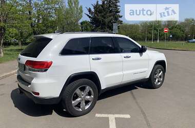 Внедорожник / Кроссовер Jeep Grand Cherokee 2015 в Николаеве