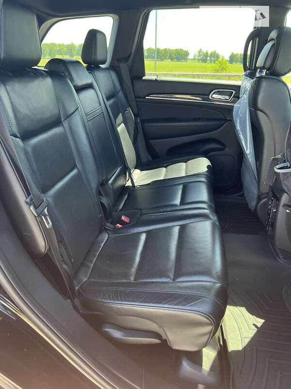 Внедорожник / Кроссовер Jeep Grand Cherokee 2017 в Киеве