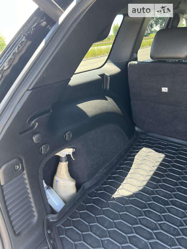 Внедорожник / Кроссовер Jeep Grand Cherokee 2017 в Киеве