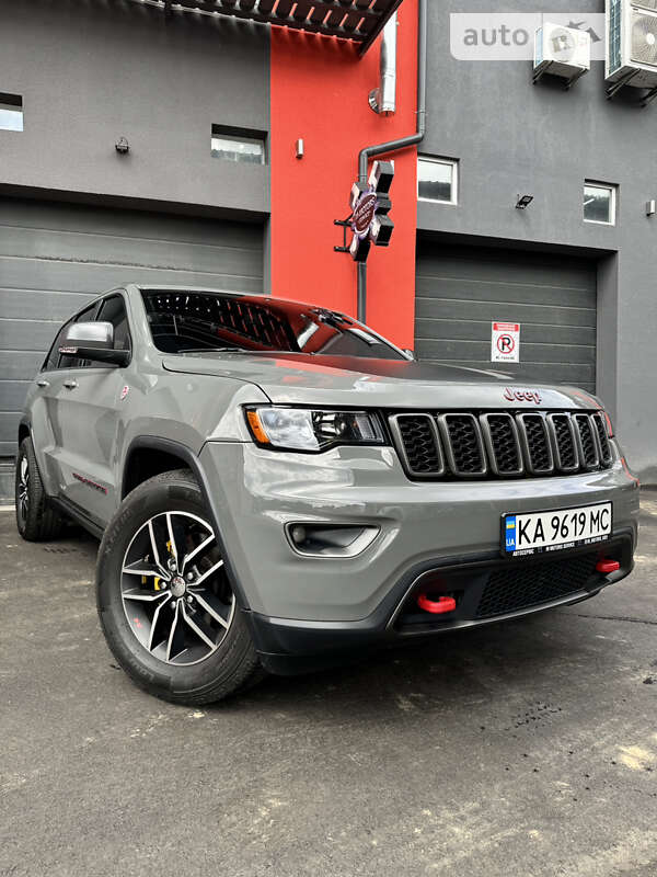 Позашляховик / Кросовер Jeep Grand Cherokee 2020 в Києві