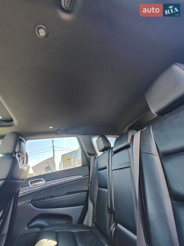 Внедорожник / Кроссовер Jeep Grand Cherokee 2020 в Харькове