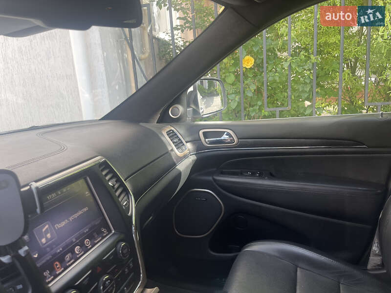 Внедорожник / Кроссовер Jeep Grand Cherokee 2014 в Киеве