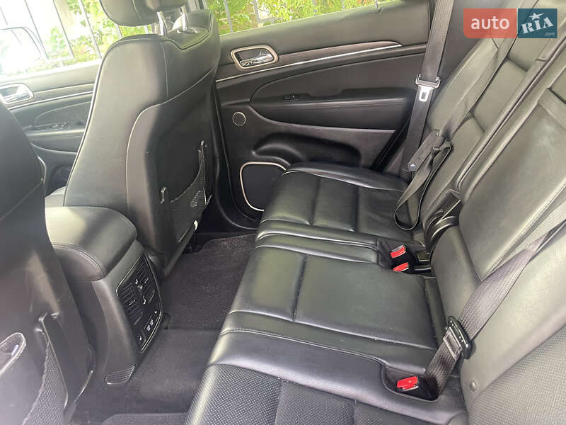 Внедорожник / Кроссовер Jeep Grand Cherokee 2014 в Киеве
