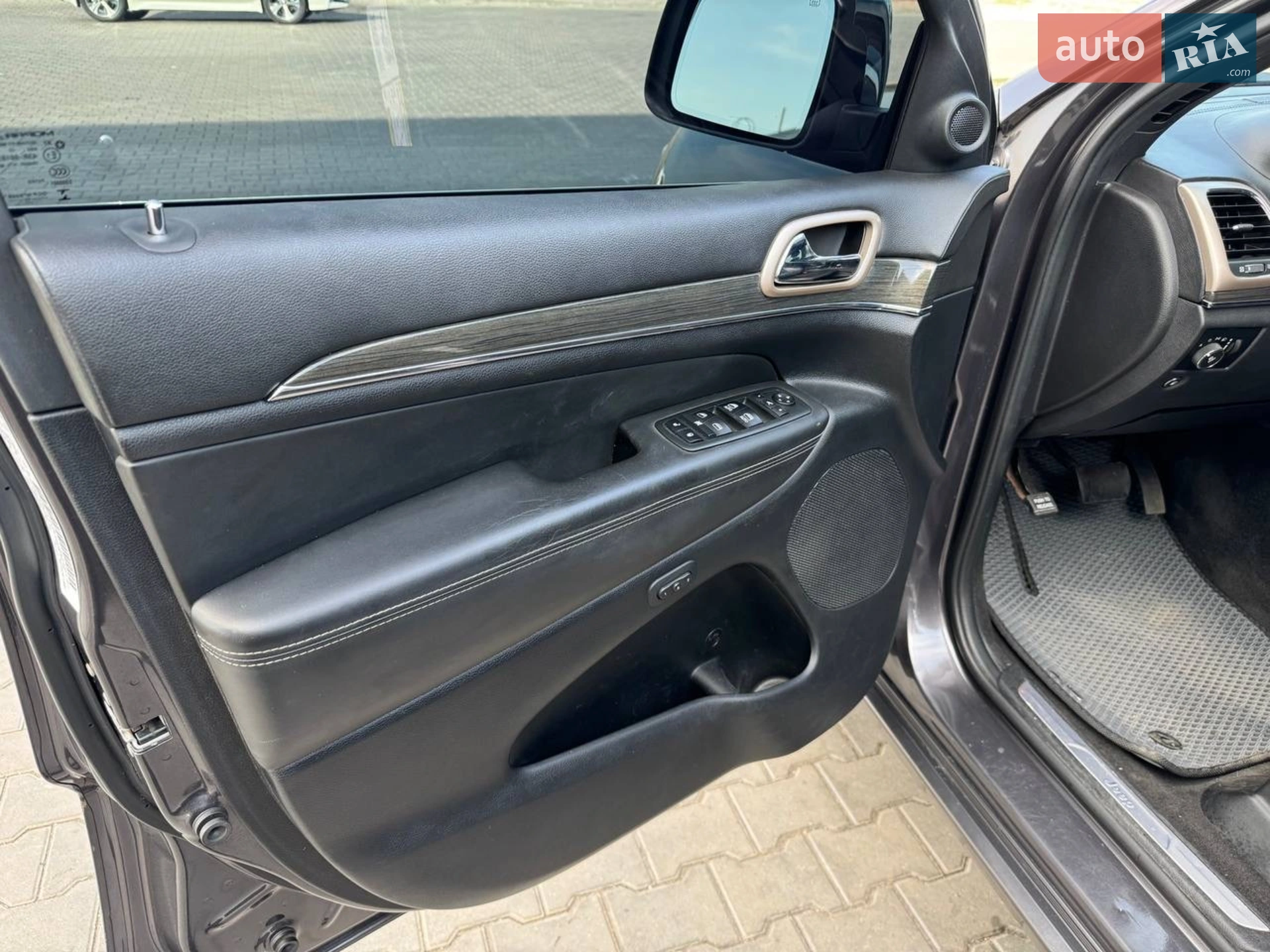 2013 Jeep Grand Cherokee - мініатюра 16