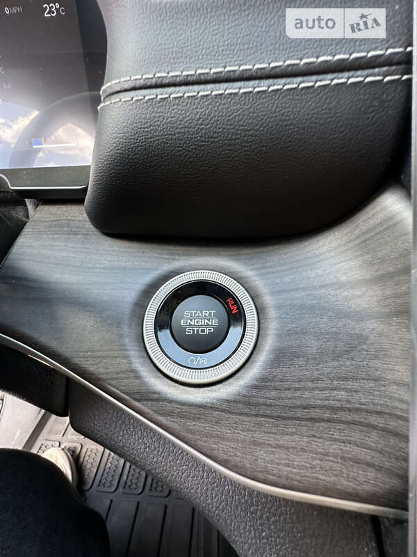 Внедорожник / Кроссовер Jeep Grand Cherokee 2021 в Ивано-Франковске