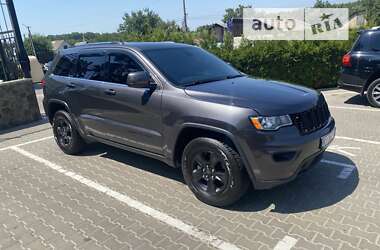 Позашляховик / Кросовер Jeep Grand Cherokee 2017 в Києві