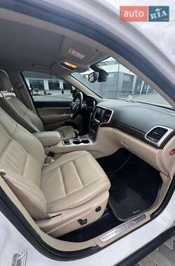 Внедорожник / Кроссовер Jeep Grand Cherokee 2015 в Хусте