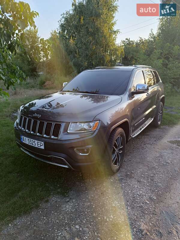 Внедорожник / Кроссовер Jeep Grand Cherokee 2016 в Яготине