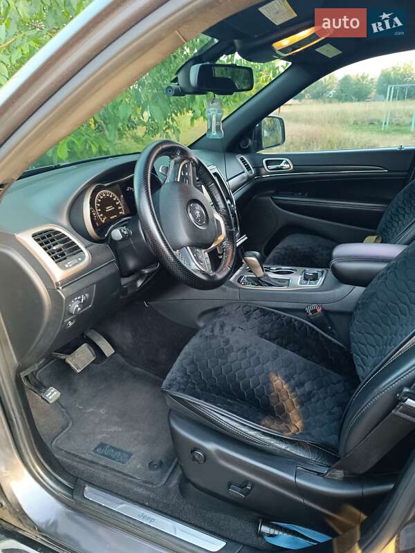 Внедорожник / Кроссовер Jeep Grand Cherokee 2016 в Яготине