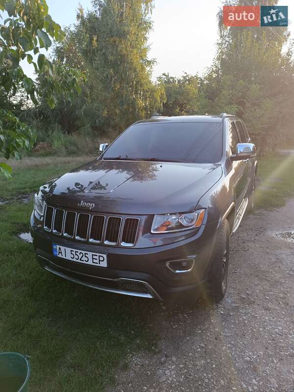 Внедорожник / Кроссовер Jeep Grand Cherokee 2016 в Яготине