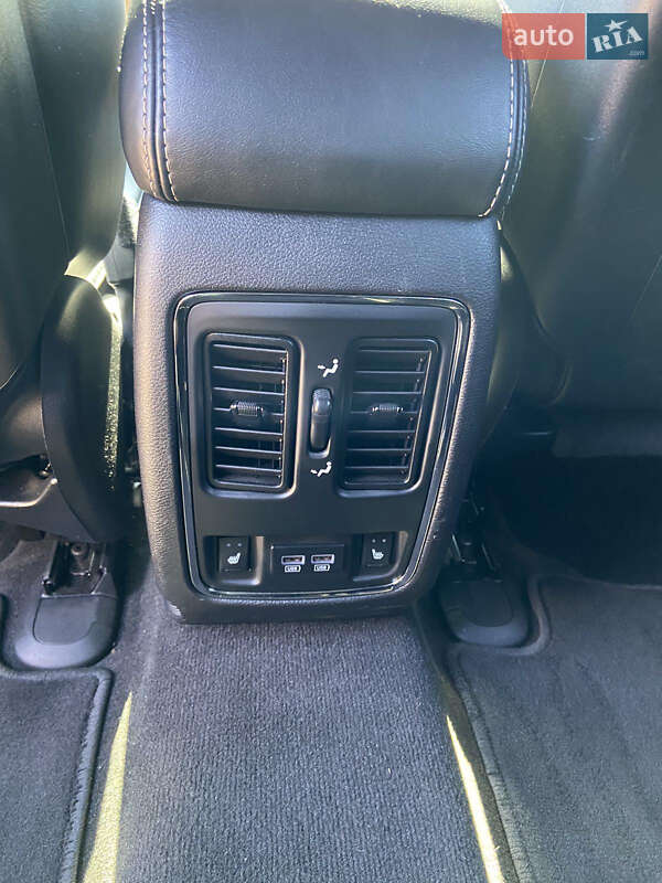 Позашляховик / Кросовер Jeep Grand Cherokee 2014 в Луцьку