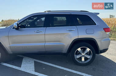 Внедорожник / Кроссовер Jeep Grand Cherokee 2015 в Прилуках