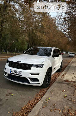 Внедорожник / Кроссовер Jeep Grand Cherokee 2018 в Киеве