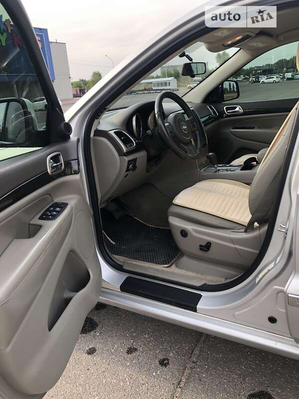 Внедорожник / Кроссовер Jeep Grand Cherokee 2010 в Кременчуге фото 6 Внедорожник / Кроссовер Jeep Grand Cherokee 2010 в Кременчуге