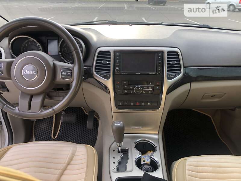 Внедорожник / Кроссовер Jeep Grand Cherokee 2010 в Кременчуге фото 12 Внедорожник / Кроссовер Jeep Grand Cherokee 2010 в Кременчуге