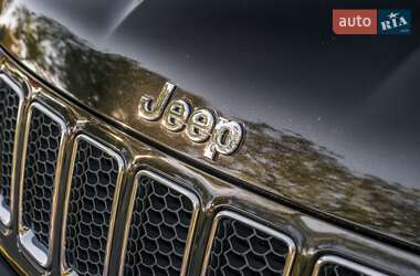 Внедорожник / Кроссовер Jeep Grand Cherokee 2012 в Рудки