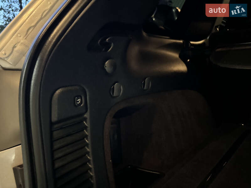 Внедорожник / Кроссовер Jeep Grand Cherokee 2012 в Ужгороде