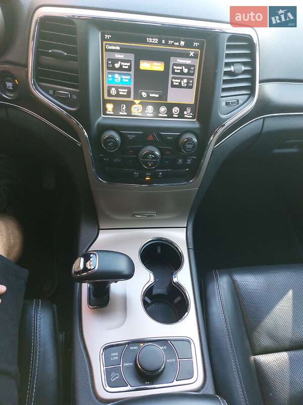 Внедорожник / Кроссовер Jeep Grand Cherokee 2014 в Гайсине