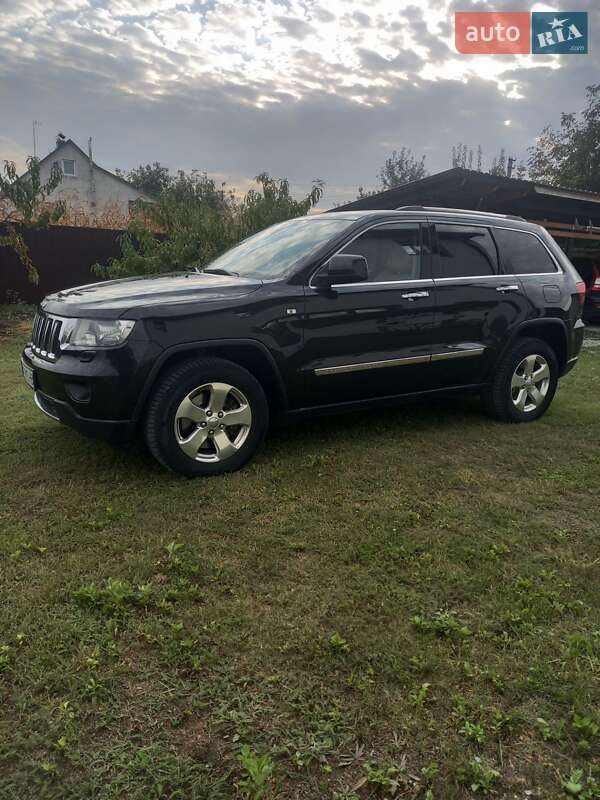 Внедорожник / Кроссовер Jeep Grand Cherokee 2012 в Каменец-Подольском