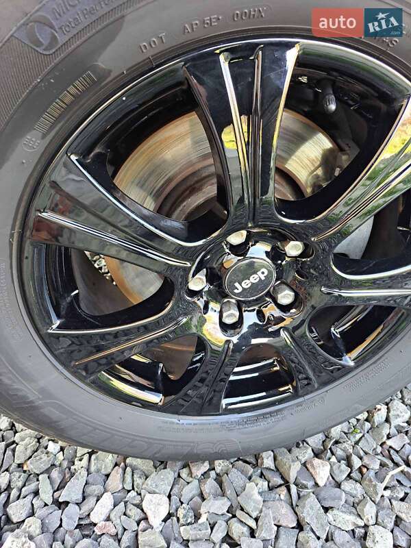 Позашляховик / Кросовер Jeep Grand Cherokee 2015 в Луцьку