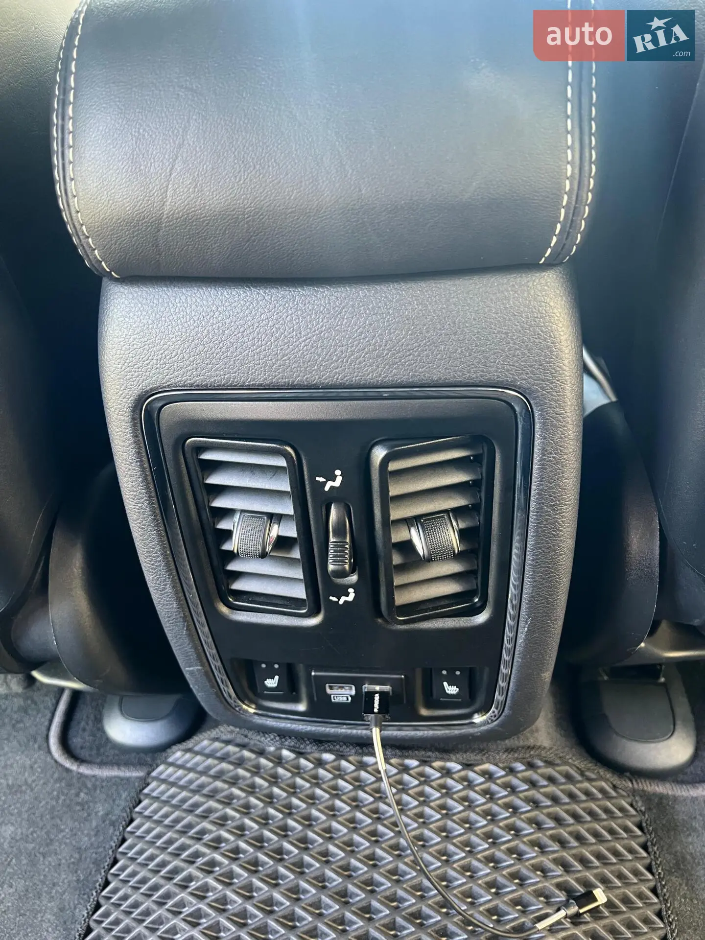 2015 Jeep Grand Cherokee - мініатюра 30