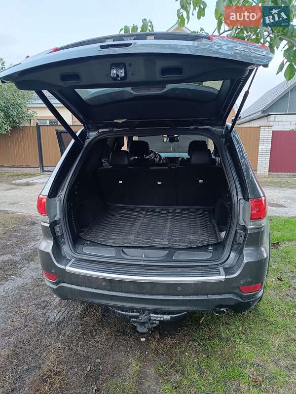 Внедорожник / Кроссовер Jeep Grand Cherokee 2016 в Яготине