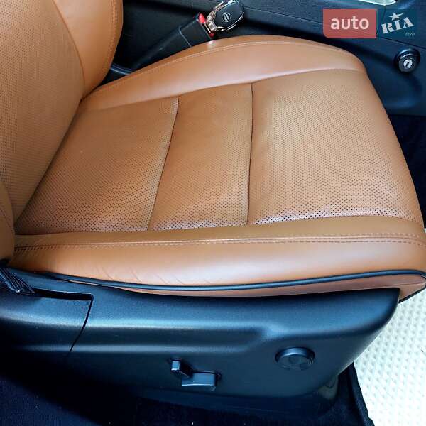 Внедорожник / Кроссовер Jeep Grand Cherokee 2012 в Харькове