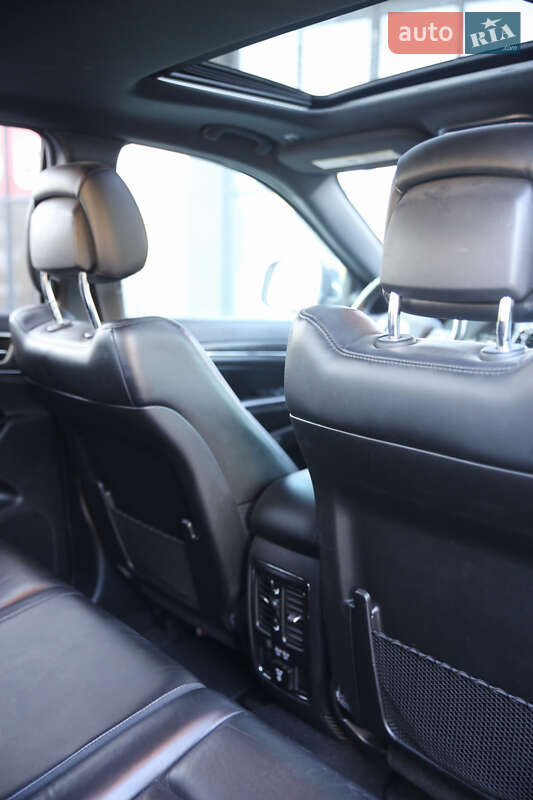 Внедорожник / Кроссовер Jeep Grand Cherokee 2020 в Полтаве